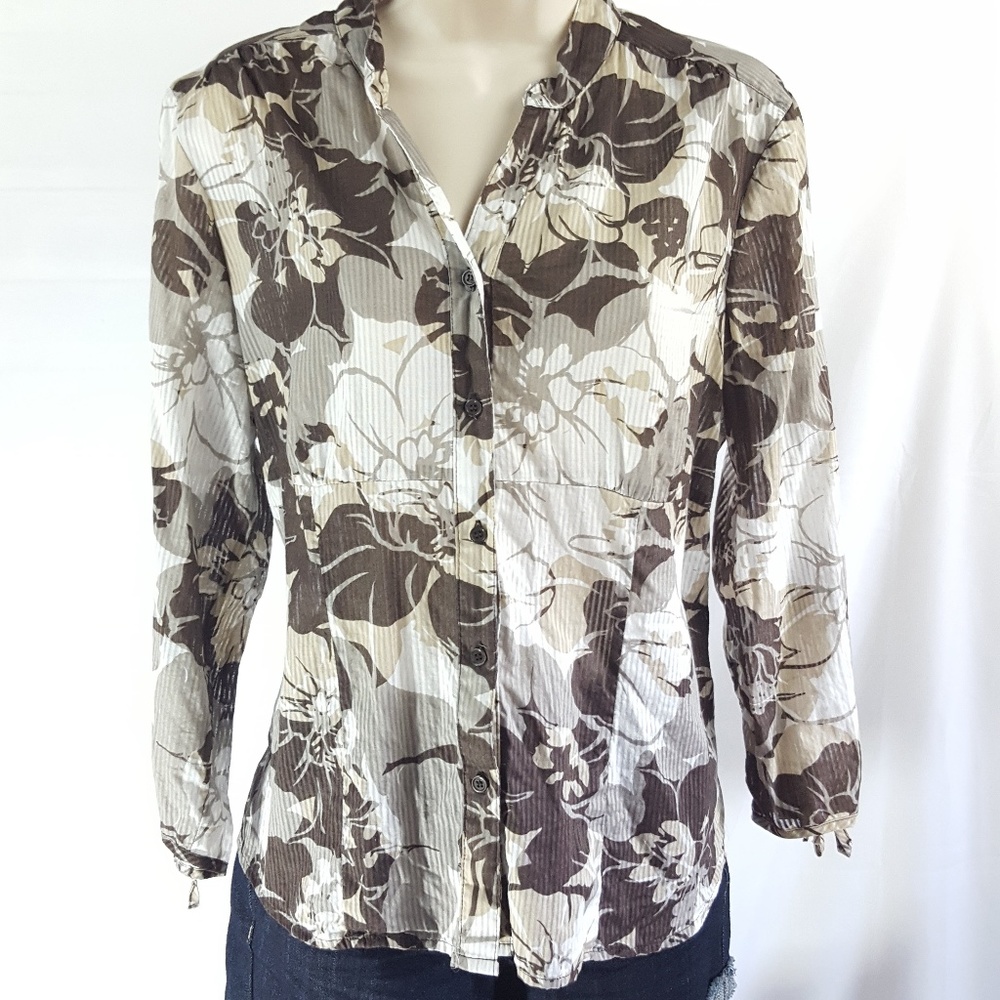 Dress Barn button floral brown and white